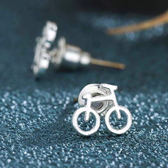 New Adorable Bicycle Bike Stud Earrings Silver - Picture 4 of 8